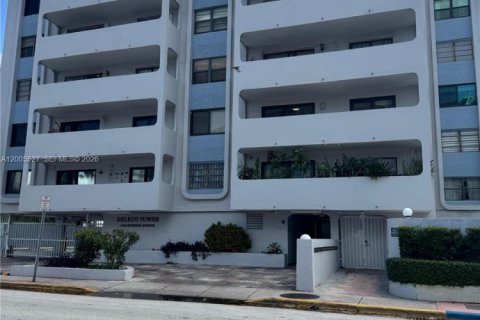 Снять в аренду кондоминиум в Майами-Бич, Флорида 2 спальни, 89м2, № 2069441 - фото 24