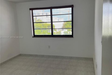 Снять в аренду кондоминиум в Майами-Бич, Флорида 2 спальни, 89м2, № 2069441 - фото 4