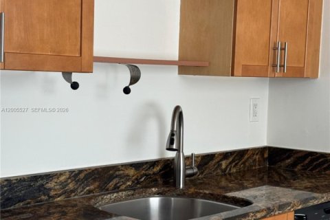 Снять в аренду кондоминиум в Майами-Бич, Флорида 2 спальни, 89м2, № 2069441 - фото 12