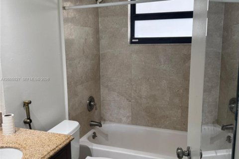 Снять в аренду кондоминиум в Майами-Бич, Флорида 2 спальни, 89м2, № 2069441 - фото 6