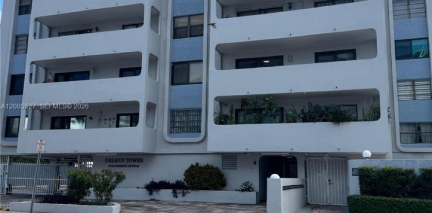 Кондоминиум с 2 спальнями в Майами-Бич, Флорида № 2069441