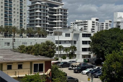 Снять в аренду кондоминиум в Майами-Бич, Флорида 2 спальни, 89м2, № 2069441 - фото 19