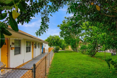 Immobilier commercial à vendre à Lauderhill, Floride: 209.03 m2 № 2185446 - photo 25