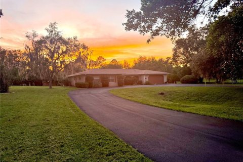 House in Inverness, Florida 3 bedrooms, 170.85 sq.m. № 1900314 - photo 27
