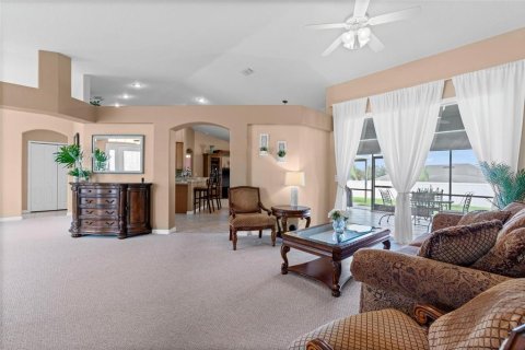 House in Clermont, Florida 4 bedrooms, 223.52 sq.m. № 1847574 - photo 10