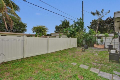 Villa ou maison à louer à West Park, Floride: 3 chambres, 139.73 m2 № 2046632 - photo 18
