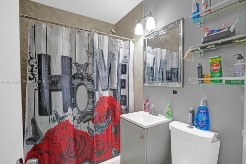 Villa ou maison à louer à West Park, Floride: 3 chambres, 139.73 m2 № 2046632 - photo 11