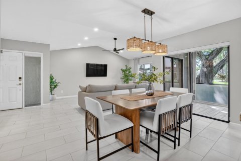 Copropriété à vendre à Boca Raton, Floride: 2 chambres, 117.34 m2 № 2087952 - photo 7