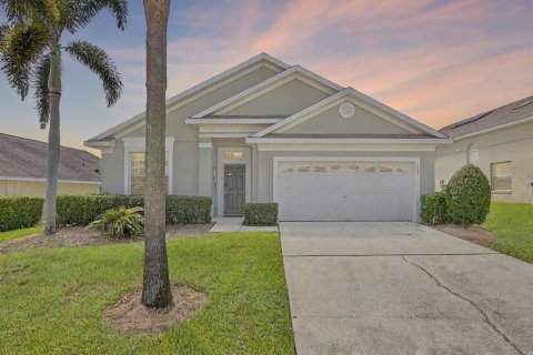 Casa en venta en Clermont, Florida, 4 dormitorios, 182.37 m2 № 1910091 - foto 1