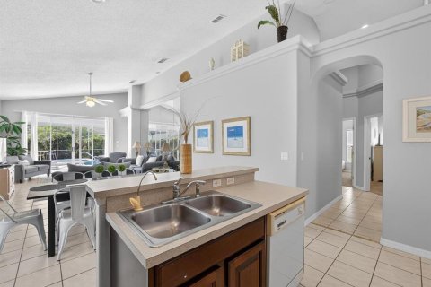 Casa en venta en Clermont, Florida, 4 dormitorios, 182.37 m2 № 1910091 - foto 13