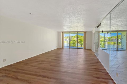 Condominio en alquiler en Pompano Beach, Florida, 3 dormitorios, 134.15 m2 № 2078011 - foto 10