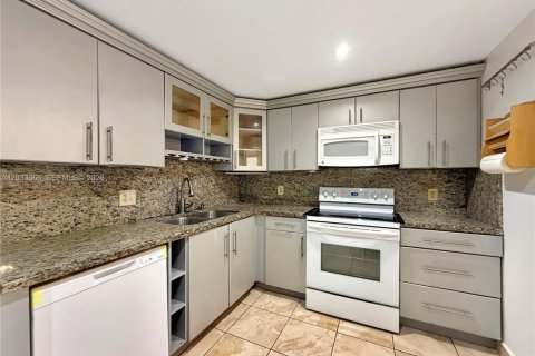 Condominio en alquiler en Pompano Beach, Florida, 3 dormitorios, 134.15 m2 № 2078011 - foto 7