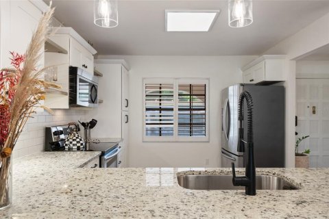 Copropriété à louer à Winter Park, Floride: 2 chambres, 106.19 m2 № 1900590 - photo 17