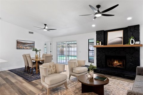 House in Tampa, Florida 3 bedrooms, 147.62 sq.m. № 1762041 - photo 7