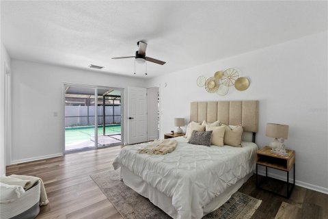 House in Tampa, Florida 3 bedrooms, 147.62 sq.m. № 1762041 - photo 25