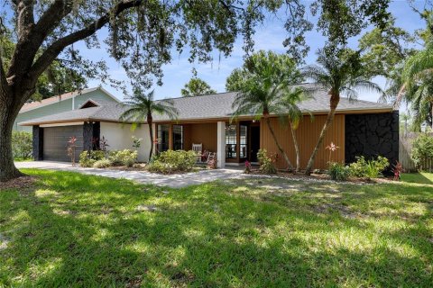 House in Tampa, Florida 3 bedrooms, 147.62 sq.m. № 1762041 - photo 2