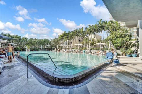 Купить кондоминиум в Майами, Флорида 1 спальня, 67.35м2, № 2028753 - фото 9