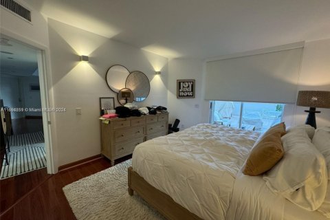 Condo in Aventura, Florida, 2 bedrooms  № 1863717 - photo 12