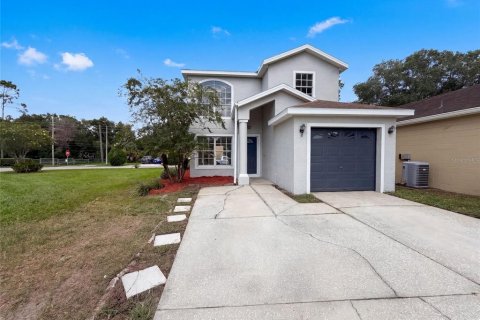 Casa en Apopka, Florida 3 dormitorios, 120.4 m2 № 2361306