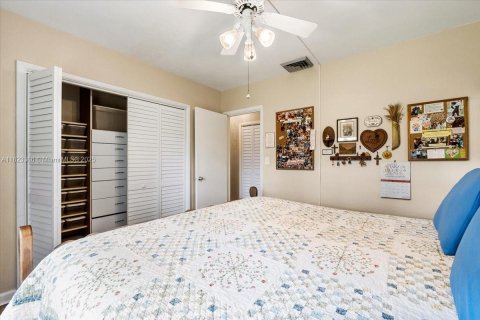 Villa ou maison à vendre à Pompano Beach, Floride: 4 chambres, 152.73 m2 № 1788541 - photo 28