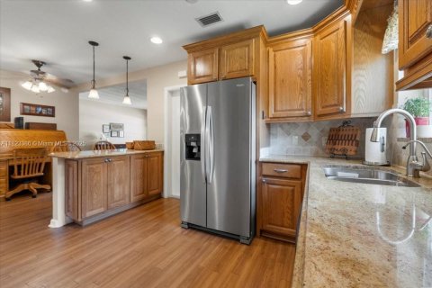 Villa ou maison à vendre à Pompano Beach, Floride: 4 chambres, 152.73 m2 № 1788541 - photo 12