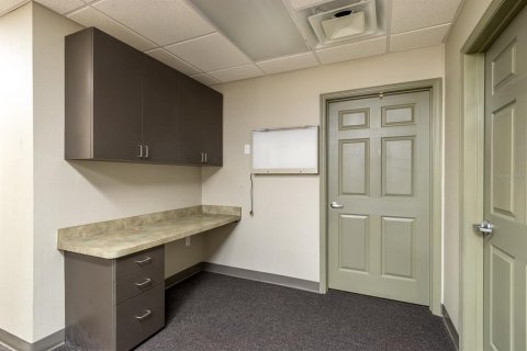 Propiedad comercial en venta en Gainesville, Florida, 554.07 m2 № 224918 - foto 23