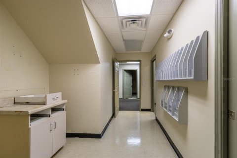 Propiedad comercial en venta en Gainesville, Florida, 554.07 m2 № 224918 - foto 16