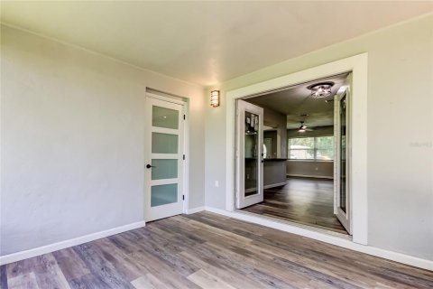 House in Clearwater, Florida 3 bedrooms, 116.87 sq.m. № 1820810 - photo 30
