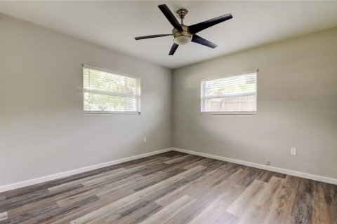 House in Clearwater, Florida 3 bedrooms, 116.87 sq.m. № 1820810 - photo 24