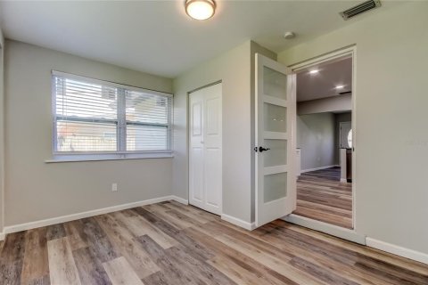 House in Clearwater, Florida 3 bedrooms, 116.87 sq.m. № 1820810 - photo 20