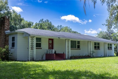 House in Bronson, Florida 3 bedrooms, 167.6 sq.m. № 2207179 - photo 19