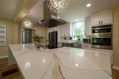 House in Bronson, Florida 3 bedrooms, 167.6 sq.m. № 2207179 - photo 5