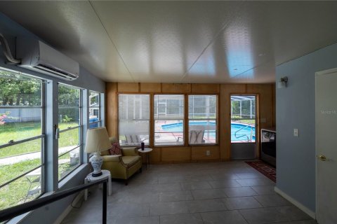 House in Bronson, Florida 3 bedrooms, 167.6 sq.m. № 2207179 - photo 13