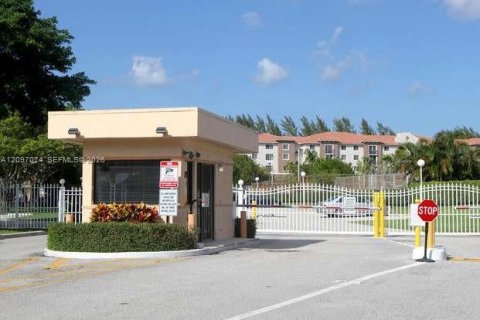 Condo in West Palm Beach, Florida, 1 bedroom  № 2389646