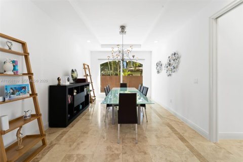 Купить виллу или дом в Майами-Бич, Флорида 5 спален, 366.13м2, № 1996831 - фото 12