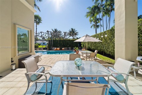 Купить виллу или дом в Майами-Бич, Флорида 5 спален, 366.13м2, № 1996831 - фото 15