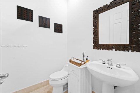 Купить виллу или дом в Майами-Бич, Флорида 5 спален, 366.13м2, № 1996831 - фото 27