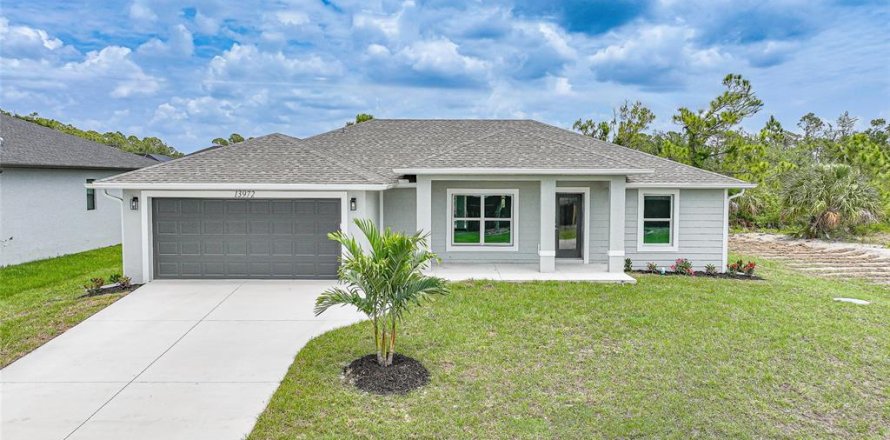 House in Port Charlotte, Florida 3 bedrooms, 148.64 sq.m. № 1675257