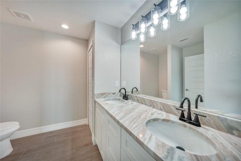 House in Port Charlotte, Florida 3 bedrooms, 148.64 sq.m. № 1675257 - photo 17