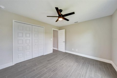 House in Port Charlotte, Florida 3 bedrooms, 148.64 sq.m. № 1675257 - photo 23