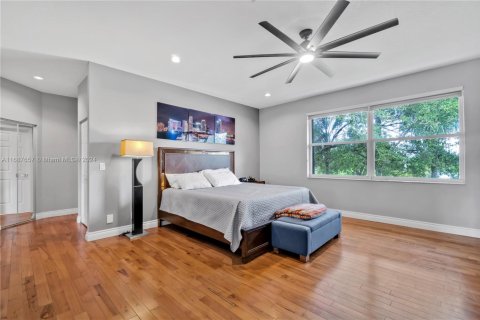 House in Davie, Florida 5 bedrooms, 332.78 sq.m. № 1860979 - photo 26
