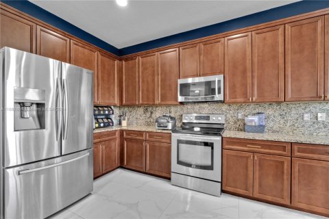 House in Davie, Florida 5 bedrooms, 332.78 sq.m. № 1860979 - photo 17