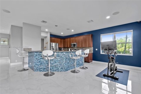 House in Davie, Florida 5 bedrooms, 332.78 sq.m. № 1860979 - photo 14