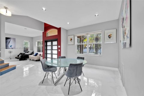 House in Davie, Florida 5 bedrooms, 332.78 sq.m. № 1860979 - photo 7