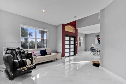 House in Davie, Florida 5 bedrooms, 332.78 sq.m. № 1860979 - photo 21
