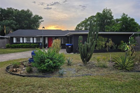 House in Orlando, Florida 3 bedrooms, 141.03 sq.m. № 1795752 - photo 28