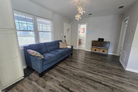 House in Orlando, Florida 3 bedrooms, 141.03 sq.m. № 1795752 - photo 20