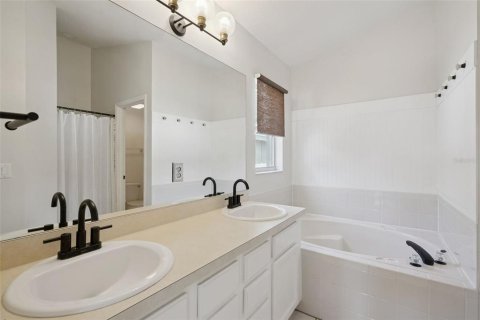 Casa en venta en Apopka, Florida, 3 dormitorios, 129.6 m2 № 2208824 - foto 22