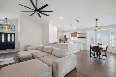 Casa en venta en Apopka, Florida, 3 dormitorios, 129.6 m2 № 2208824 - foto 7