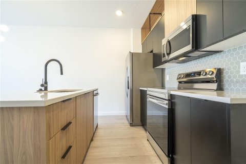 Adosado en alquiler en Kissimmee, Florida, 3 dormitorios, 127.74 m2 № 1774716 - foto 14